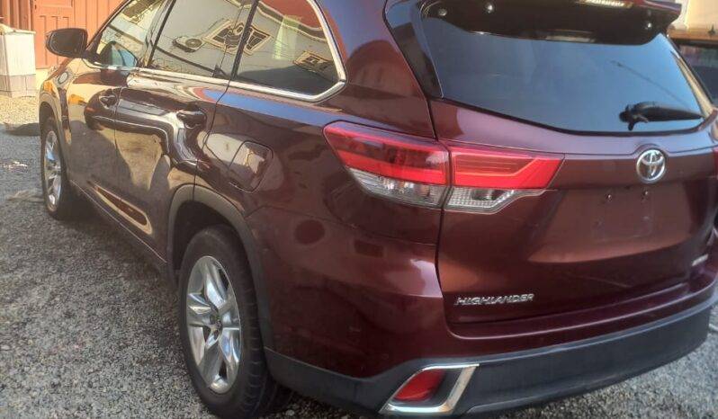 
								2018 Toyota Highlander full									