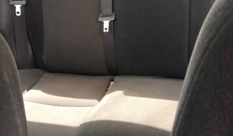 
								2005 Toyota Corolla full									