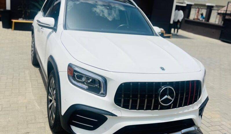 
								2023 Mercedes-Benz GLB 250 full									