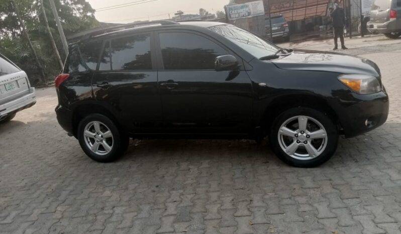 
								2008 Toyota RAV4 full									