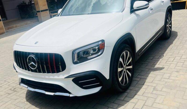 
								2023 Mercedes-Benz GLB 250 full									