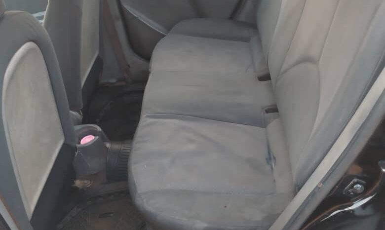
								2010 Kia Rio full									