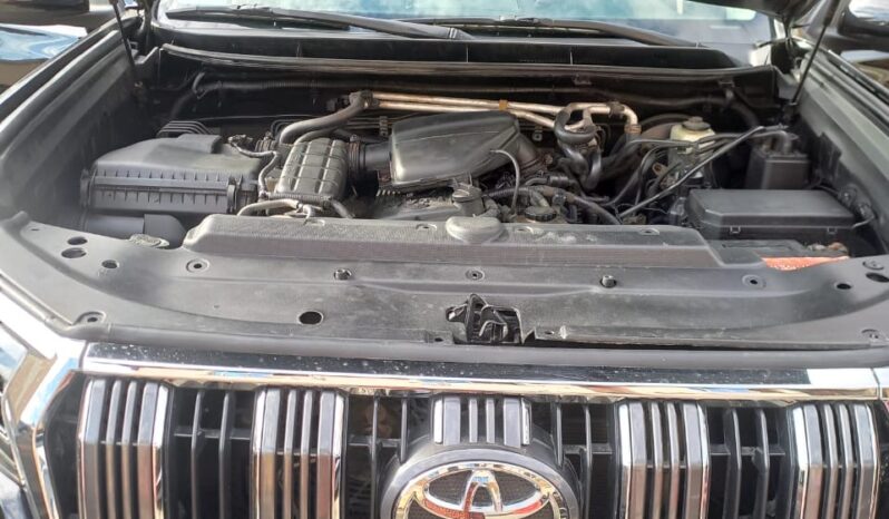
								2022 Toyota Prado full									