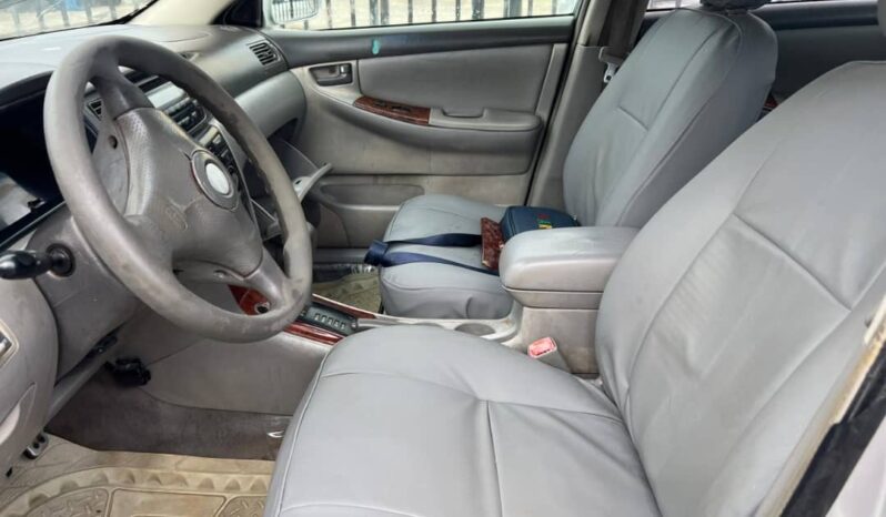 
								2006 Toyota Corolla full									