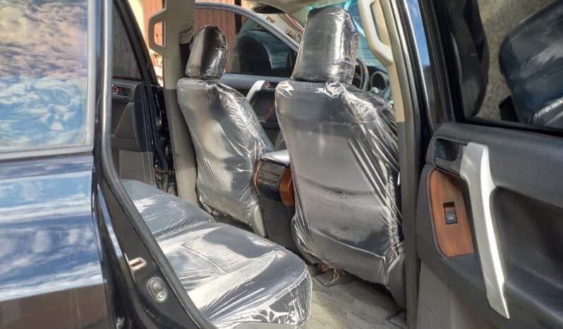 
								2022 Toyota Prado full									
