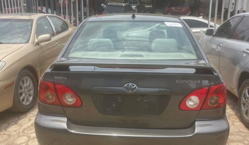 
								2004 Toyota Corolla full									