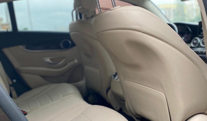 
								2017 Mercedes-Benz GLC 300 full									