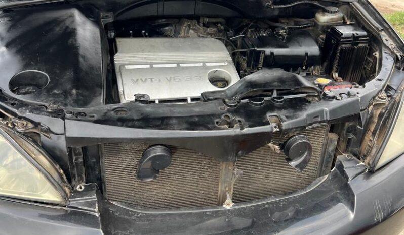 
								2005 Lexus RX330 full									