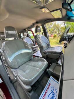 
										2015 Toyota Sienna full									