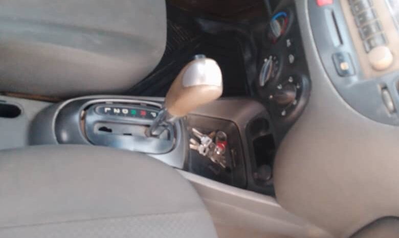 
								2010 Kia Rio full									