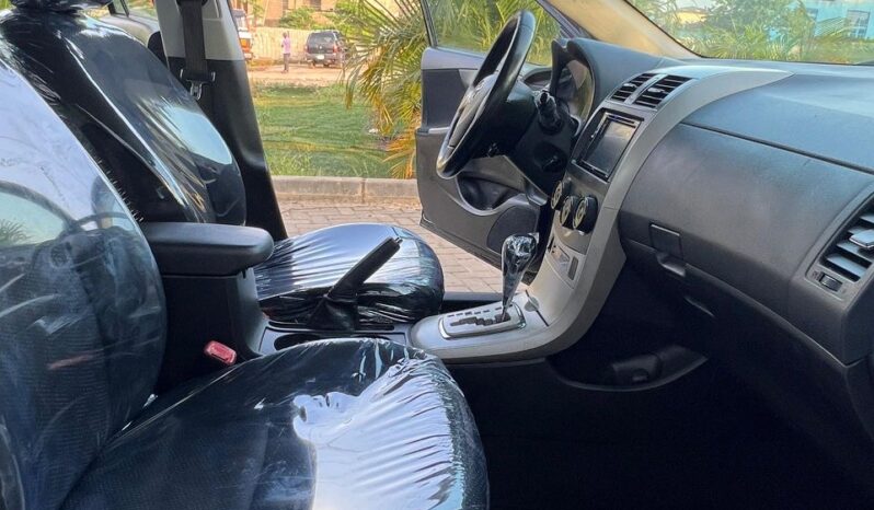 
								2011 Toyota Corolla full									