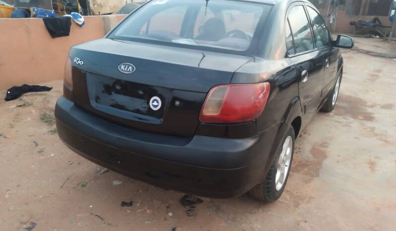 
								2010 Kia Rio full									