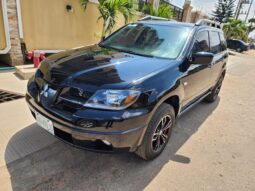 
										2003 Mitsubishi Outlander full									
