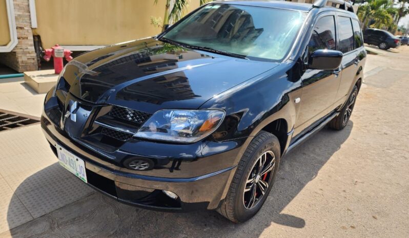 
								2003 Mitsubishi Outlander full									