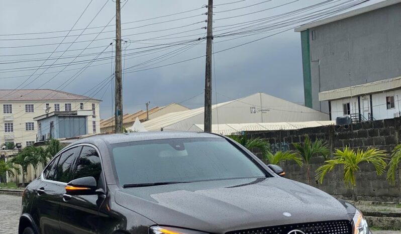 
								2017 Mercedes-Benz GLC 300 full									