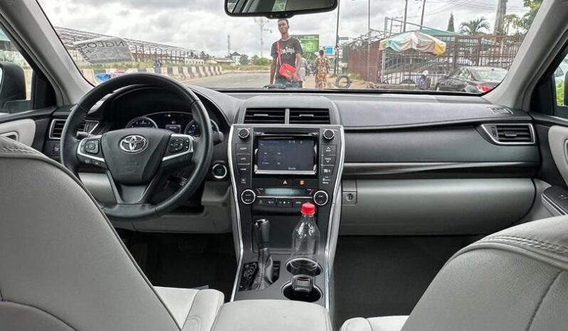 
								2015 Toyota Camry full									