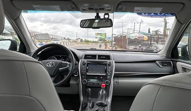 
								2015 Toyota Camry full									