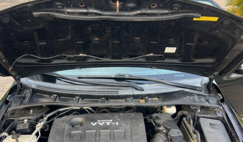
								2011 Toyota Corolla full									