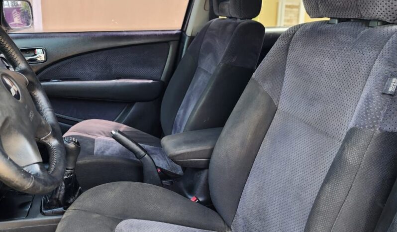 
								2003 Mitsubishi Outlander full									
