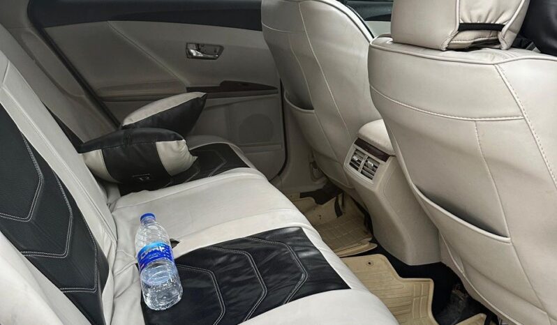 
								2011 Toyota Venza full									