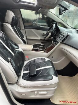 
										2011 Toyota Venza full									