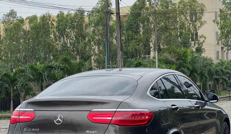 
								2017 Mercedes-Benz GLC 300 full									