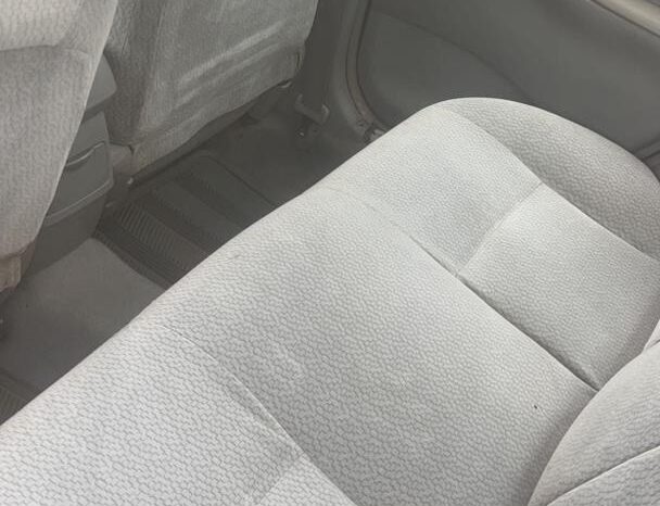 
								2004 Toyota Corolla full									