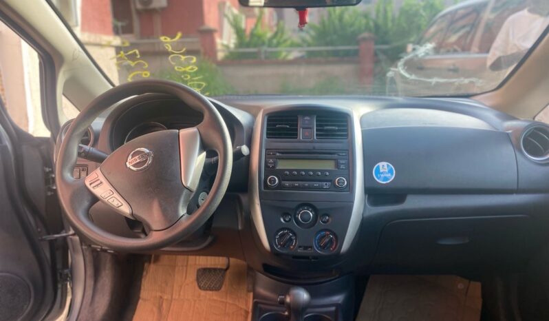 
								2015 Nissan Versa Note full									