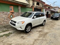 
										2010 Toyota RAV4 full									