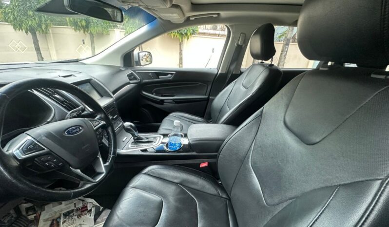 
								2015 Ford Edge full									