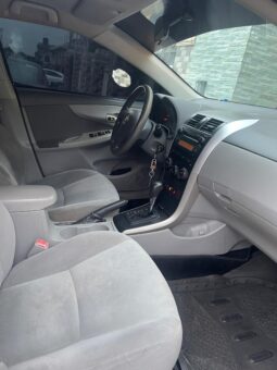 
										2010 Toyota Corolla full									