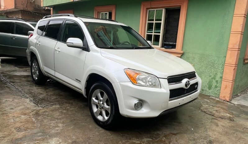 
								2010 Toyota RAV4 full									