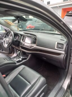 
										2019 Toyota Highlander full									