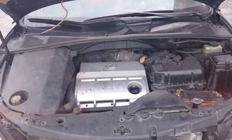 
								2005 Lexus RX330 full									