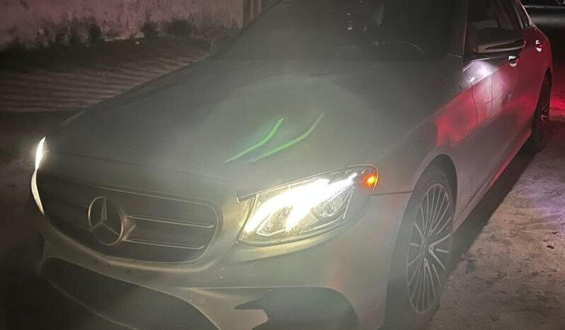 
								2017 Mercedes-Benz E 300 full									