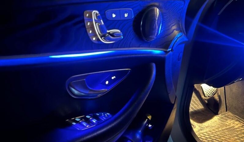 
								2017 Mercedes-Benz E 300 full									