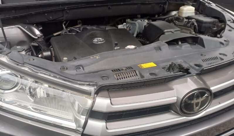 
								2019 Toyota Highlander full									