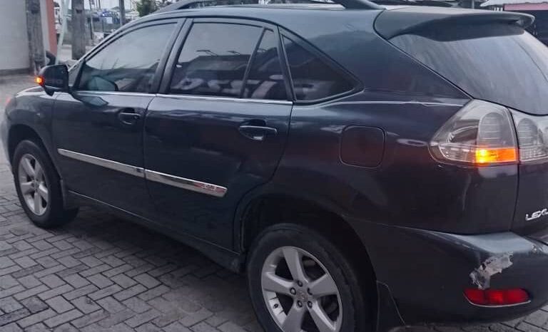 
								2005 Lexus RX330 full									