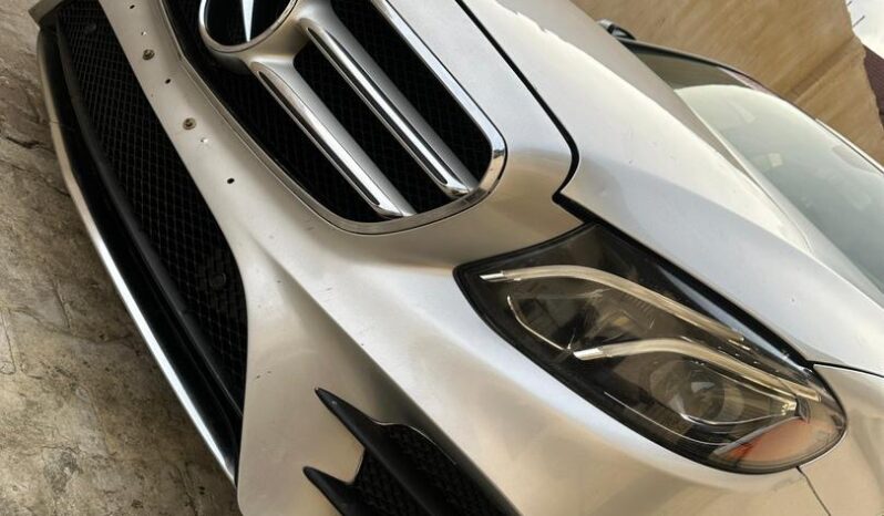 
								2017 Mercedes-Benz E 300 full									