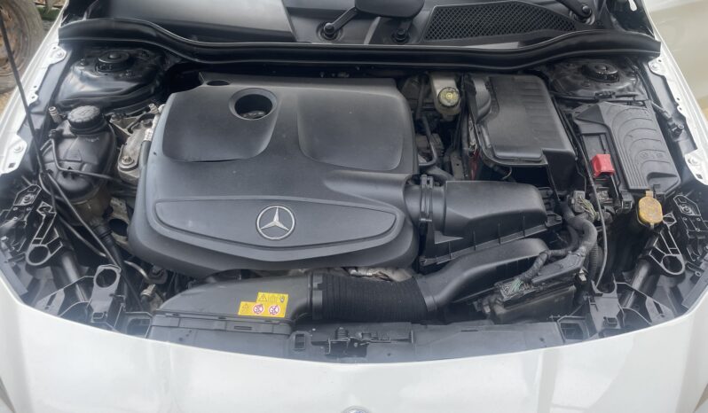 
								2015 Mercedes-Benz CLA 250 full									
