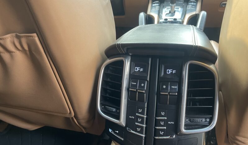 
								2012 Porsche Cayenne S full									