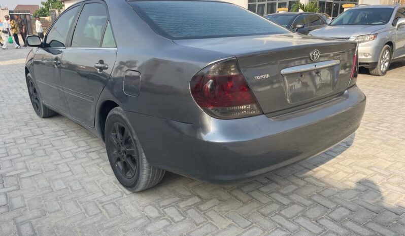 
								2005 Toyota Camry full									