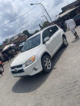 
										2010 Toyota RAV4 full									