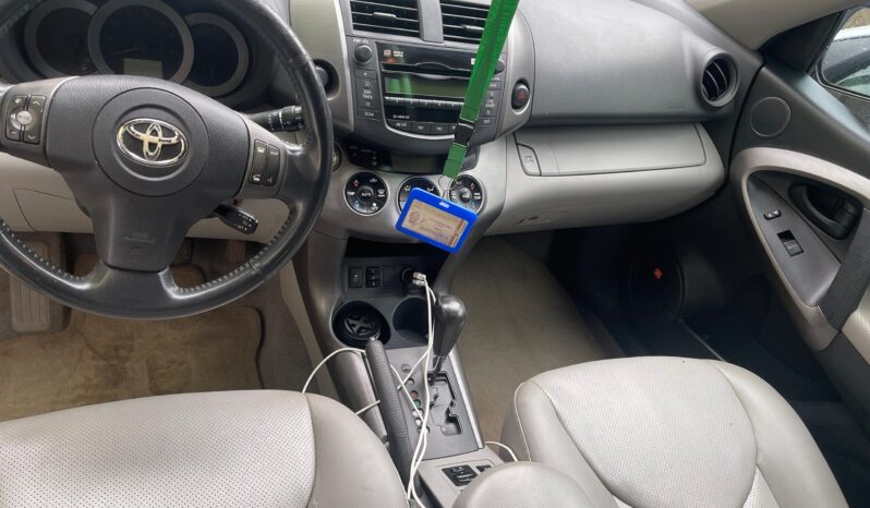 
								2010 Toyota RAV4 full									
