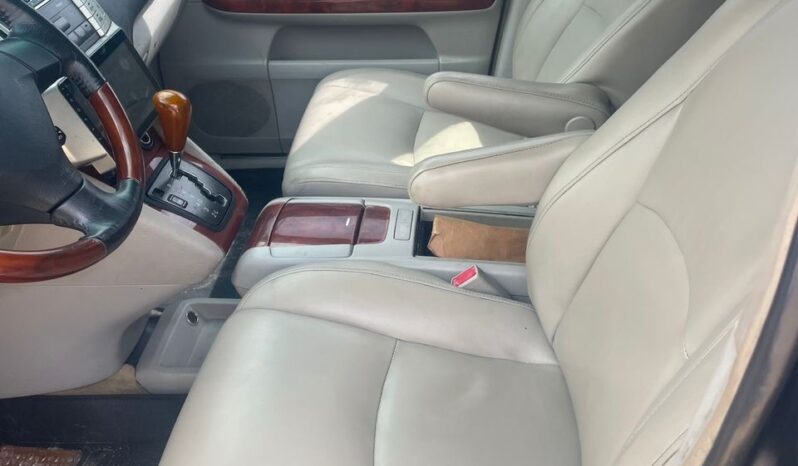 
								2005 Lexus RX330 full									