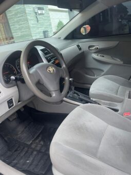 
										2010 Toyota Corolla full									