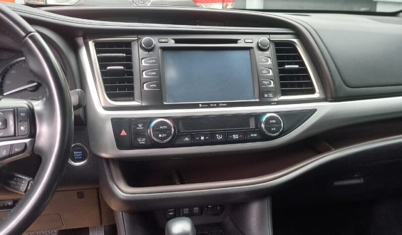 
								2019 Toyota Highlander full									