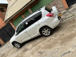 
										2010 Toyota RAV4 full									