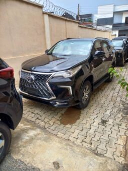 
										2021 Toyota Fortuner full									