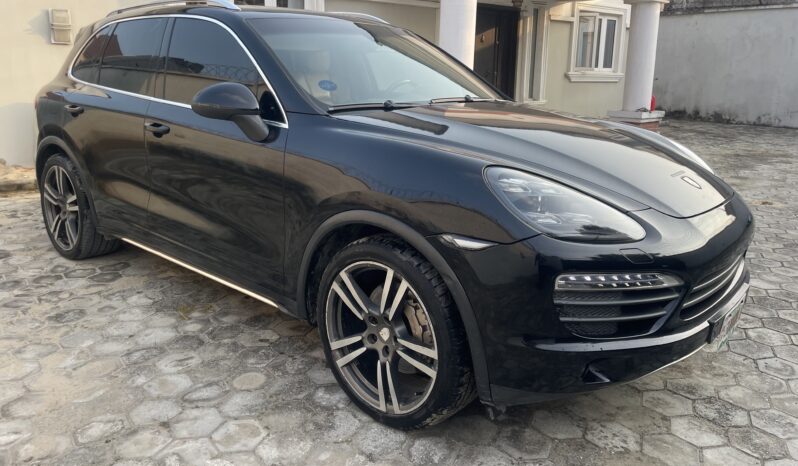 
								2012 Porsche Cayenne full									